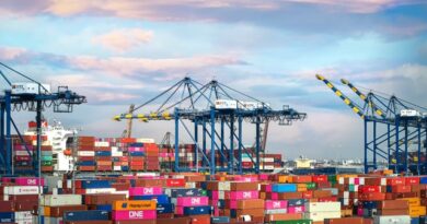 Reasons to Invest in a Logistic Business